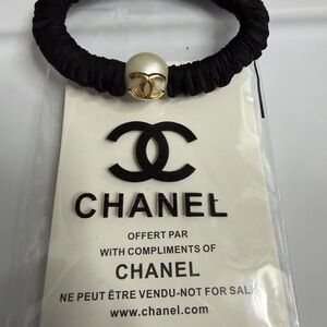 CHANEL Black Hair Accessory with Pearl Detail
